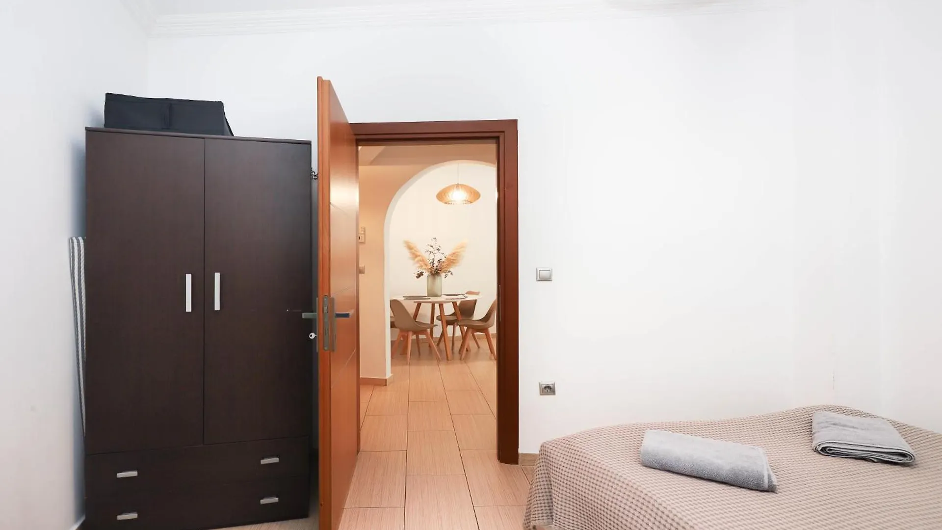 Appartement Traveler Home 85M2 Private Parking Next To Center Thessalonique